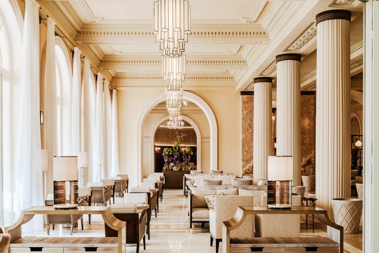 Carlton Cannes, a Regent Hotel